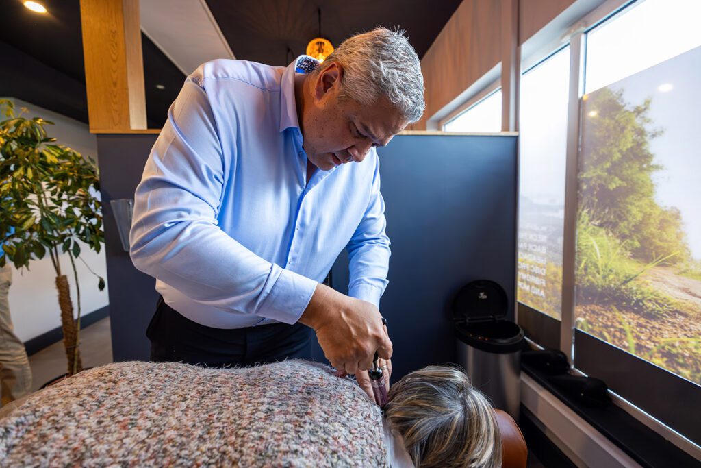 Dr. Ben Martin Optimal Chiropractic Ballincollig using activator method